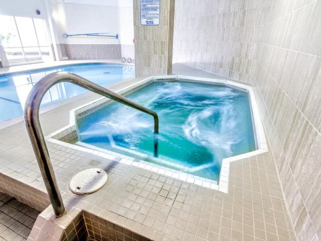 Richmond Park Square 1 Bedroom Apartment for Rent at 1275/1285 Richmond Rd, Ottawa, ON K2B None Foster Farm