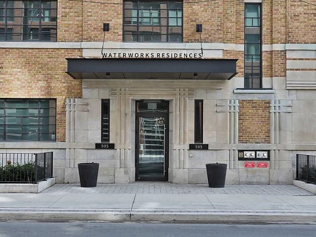 Richmond St W / Spadina 2 Bdrm 2 Bth