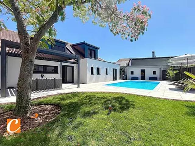 Richwiller 68120 Achat / Vente maison 6 pièces t6 piscine terrasse
