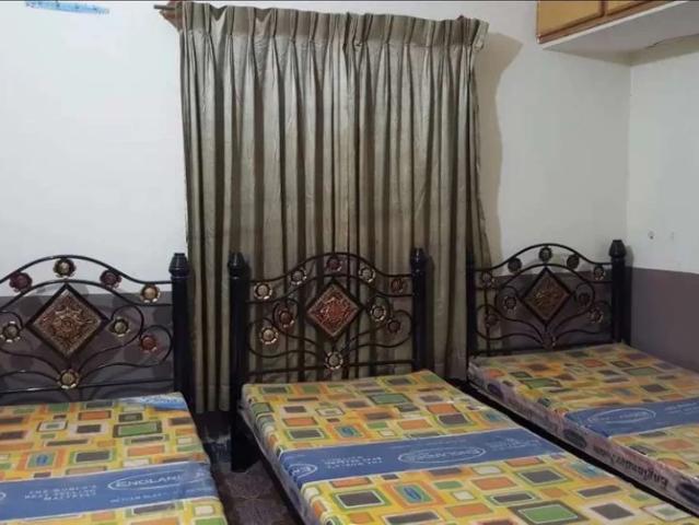 Rida girl s hostel. Rawalpindi Commercial Market ID 19002