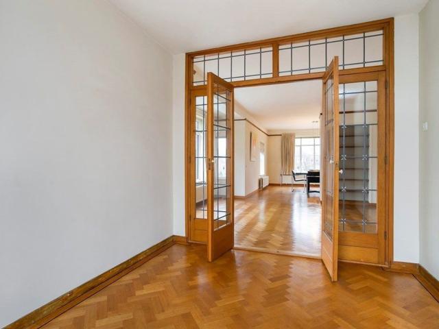 Ridderlaan 33, Portiekflat in Den Haag Verra Makelaars