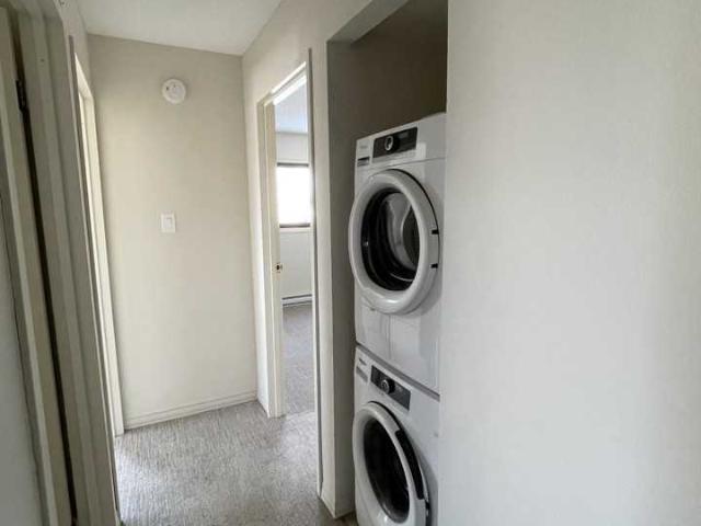 Rideau Tower 1 Bedroom Apartment for Rent at 90 Garry St, Winnipeg, MB R3C 4J4 Downtown Winnipeg