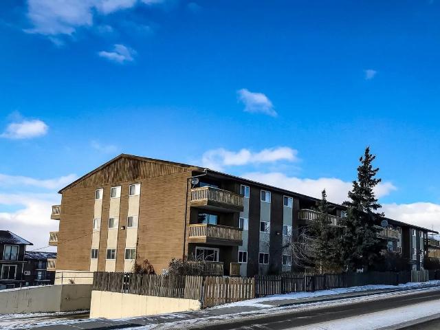 Ridgeview Apartments 1 Bedroom Apartment for Rent at 9613 8 St, Dawson Creek, BC V1G 3P4