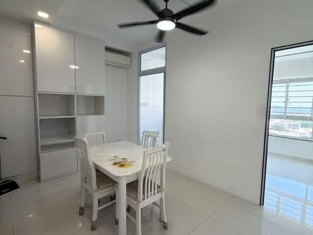 Ridgewood D10, Condominium