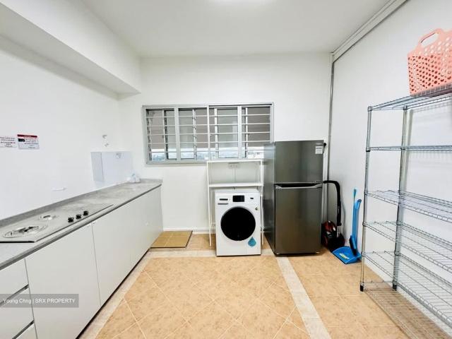 Ridgewood D10, Condominium