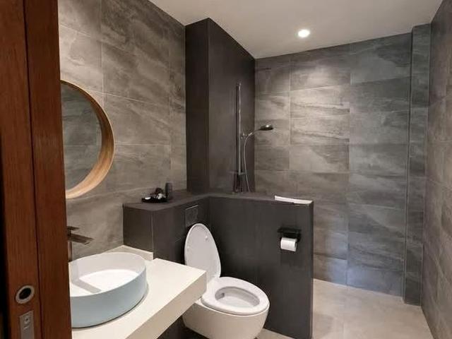 Ridout Road D10, Detached