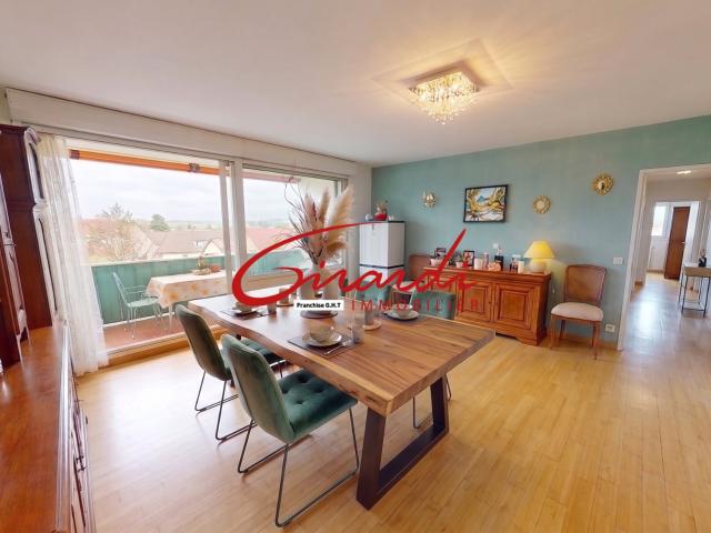 RIEDISHEIM, APPARTEMENT RÉNOVÉ DE 98,31 M2, 2 CHAMBRES, CAVE