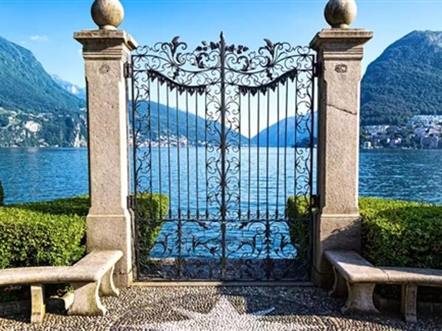 Riesiges und erstaunliches 5 Sterne Hotel am See