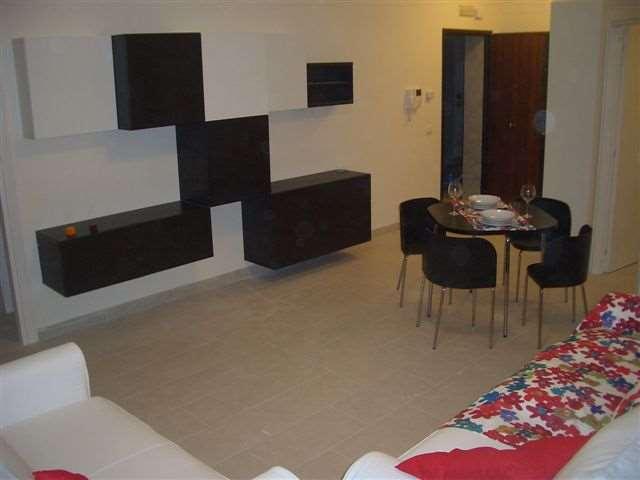 RIF. 1181 BIS BIVANI ARREDATO ZONA SCALA GRECA