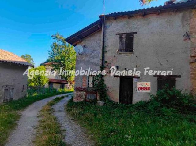 RIF 160 *Maserno di Montese Casa in Sasso Immersa nella Natura del Bosco