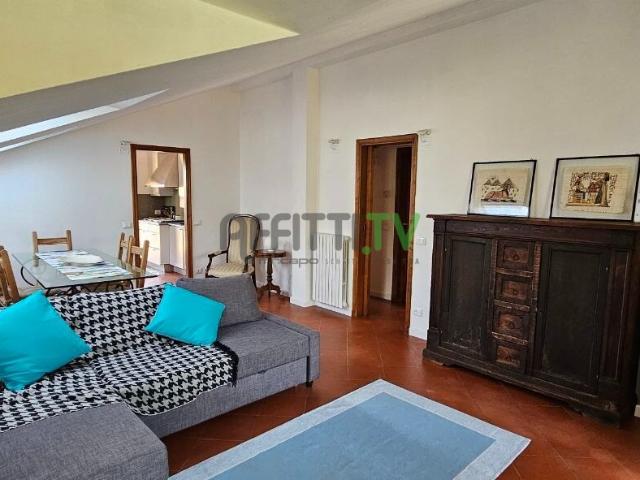 Rif. 21460 Semindipendente, Porzione di casa Affitto a Massa