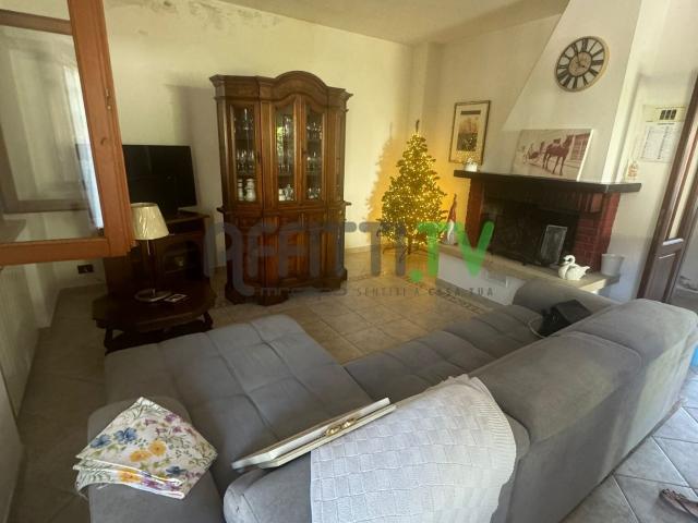 Rif. 24403 Appartamento, Appartamento Affitto a Massa, Massa Periferia