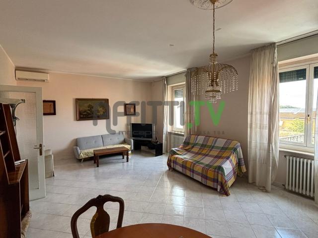 Rif. 24172 Appartamento, Appartamento Affitto a Carrara