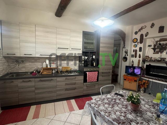 Rif. 24277 Appartamento, Trilocale Affitto a Carrara