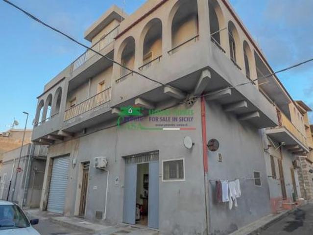 Rif 2439 Casa indipendente su 3 livelli a Santa Croce Camerina