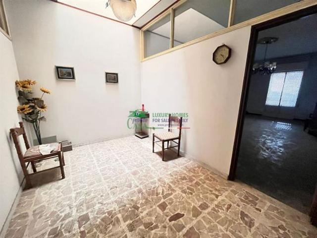 Rif: 2677 Casa indipendente con garage e terrazza – Comiso, zona Ospedale Vecchio