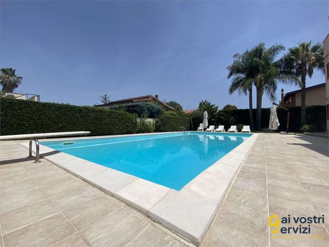 RIF.2897 APPARTAMENTI IN VILLA ARREDATI ALL'ARENELLA CON PISCINA