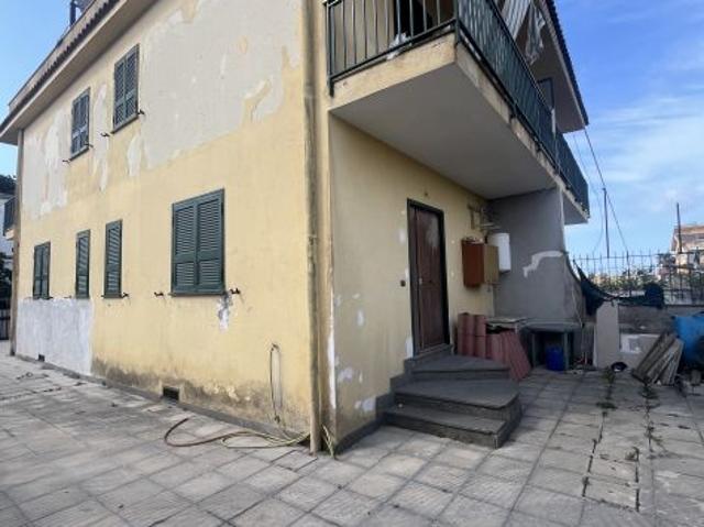 RIF. 509 DOMIZIANA PORZIONE BIFAMILIARE 2 LIVELLI BUONO STATO