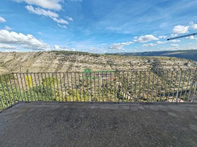 Rif. 9770 Appartamento con Terrazzo Panoramico