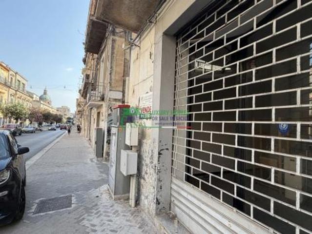 Rif. 9892 Box auto zona Centro storico, Ragusa