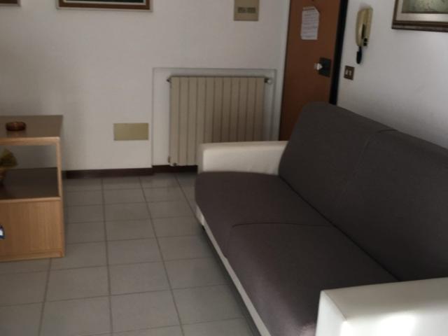 Rif. AL174B IT046005C2ZKY3YINS Piano primo vicino al mare con posto auto int. 5