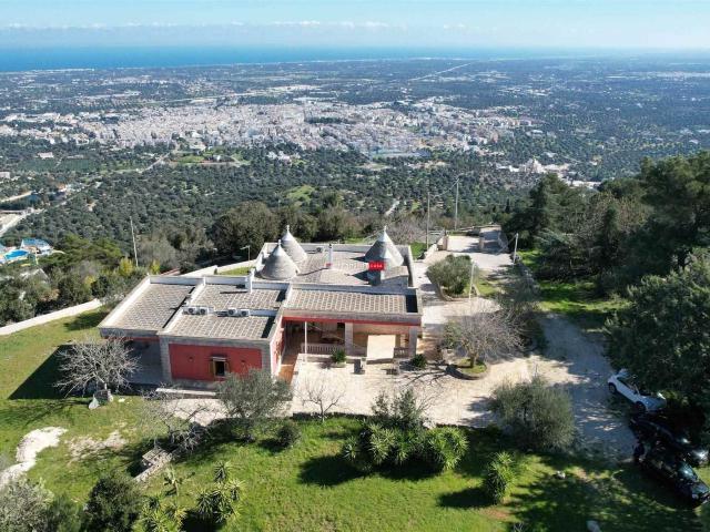 Rif.D283 myprojectcasa propone in vendita un'affascinante pr. 305m² Fasano