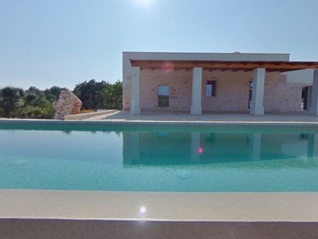 Rif. LYMEN Immerso nella raggiante campagna tra Ceglie Mes. 200m² Ceglie Messapica