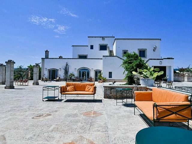 Rif. Malu A pochi Chilometri dal Mare e dal golf di Savell. 680m² Savelletri