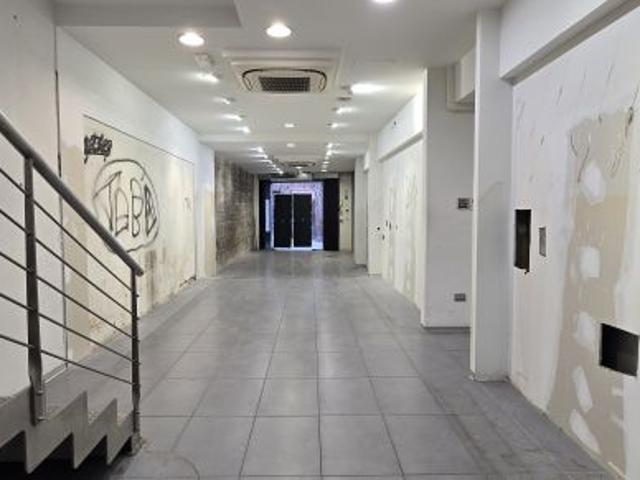 Rif. SL340 Siena – negozio centro storico Corso – via Banchi di sotto