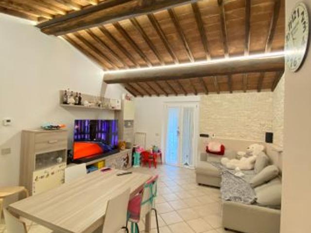 Rif. S2639 Siena – Viale Cavour Restaurato indipendente con resede