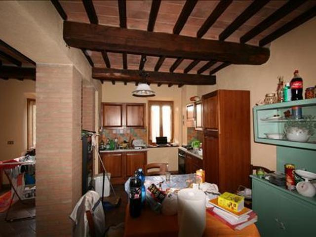 Rigomagno vendesi terratetto composto da 2 appartamenti nel. 5m² Rigomagno