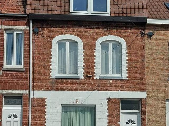 RIJWONING / 355m² / 4 SLPK / TUIN