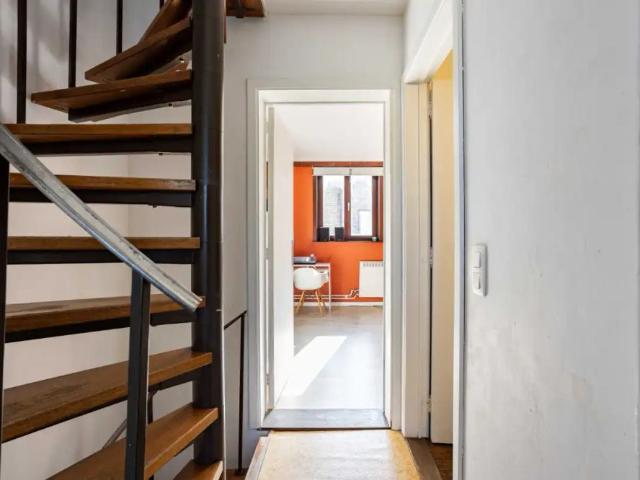 Rijwoning met 4 slaapkamers en mooie tuin