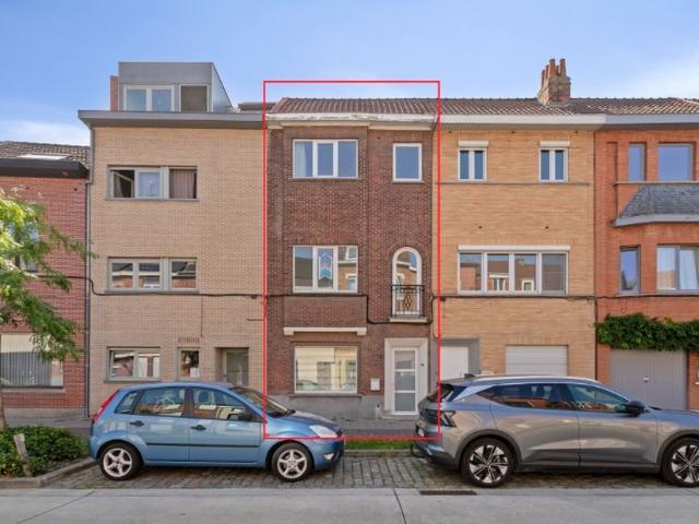 Rijwoning te koop voor 485000 euro met 3 slaapkamers
