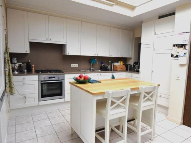 Rijwoning te huur in Assebroek voor € 1.050 met 2 slaapkamers