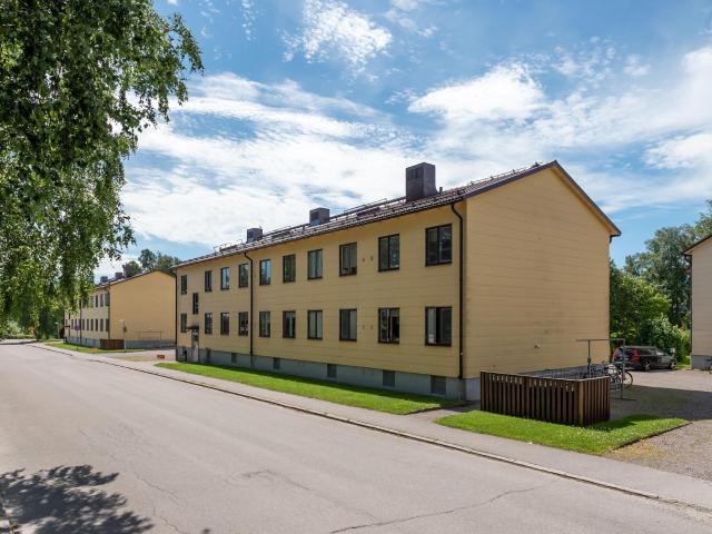 Riksbyggevägen 12B
