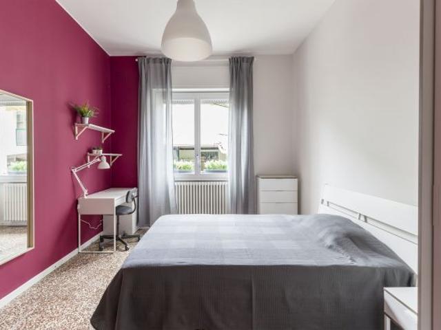 RIPAMONTI – CAMERA DOPPIA USO SINGOLA/Large room convenient for IED/Bocconi