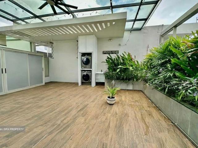 Ripple Bay D18, Condominium