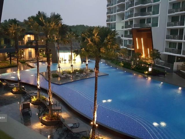 Ripple Bay D18, Condominium