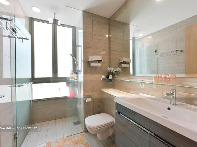 Ripple Bay D18, Condominium