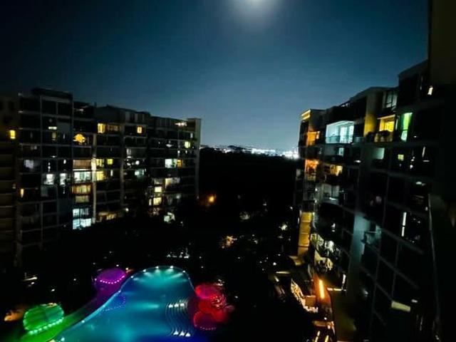 Ripple Bay D18, Condominium
