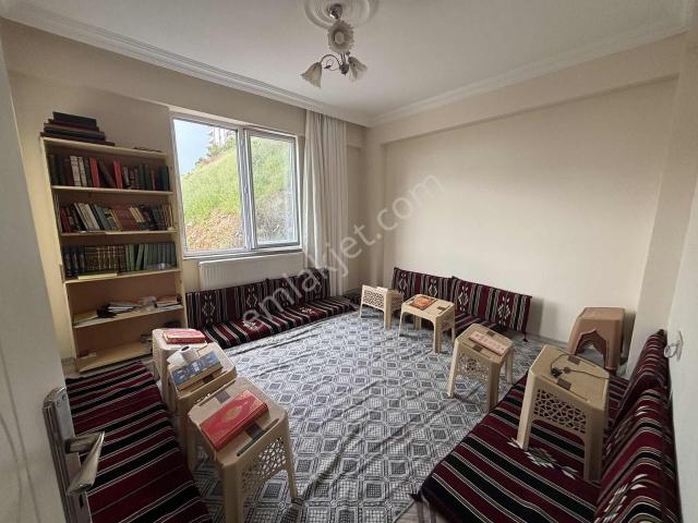 Riri Reis Mahallesinde Satılık 3+1 Daire