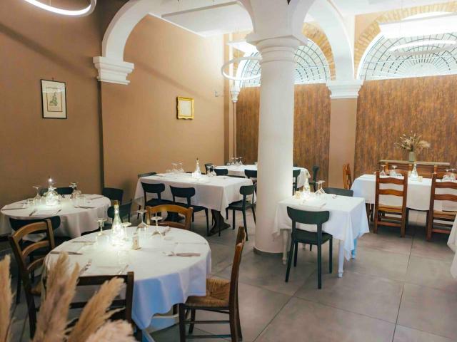 Ristorante in vendita a Carpi