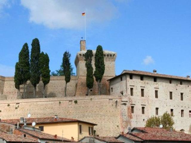 Ristorante in vendita a Meldola