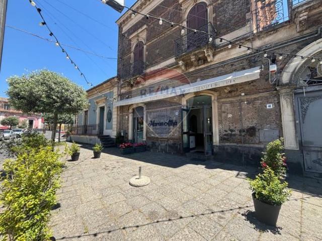 Ristorante in vendita a Pedara