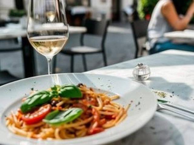 Ristorante in vendita a Riccione