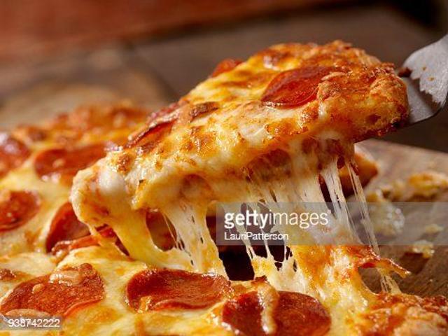 Ristorante pizzeria con estivo molto suggestivo