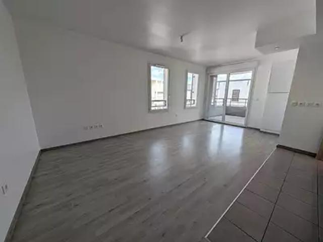 Ris Orangis 91130 Achat / Vente appartement 2 pièces t2 balcon