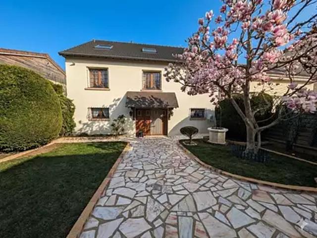 Ris Orangis 91130 Achat / Vente maison 7 pièces t7 jardin terrasse