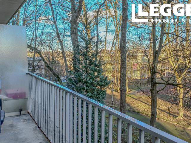 RIS ORANGIS Appartement 2 pièces 52m2 2è étage avec balcon et parking